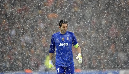 -“策略智慧：关键战术的巧妙布局”，关键战略工具