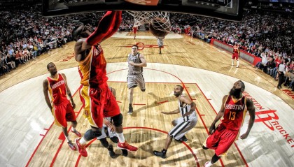 -女子网坛再掀青春风暴，18岁新星斩获首冠，女子网坛历史地位排名